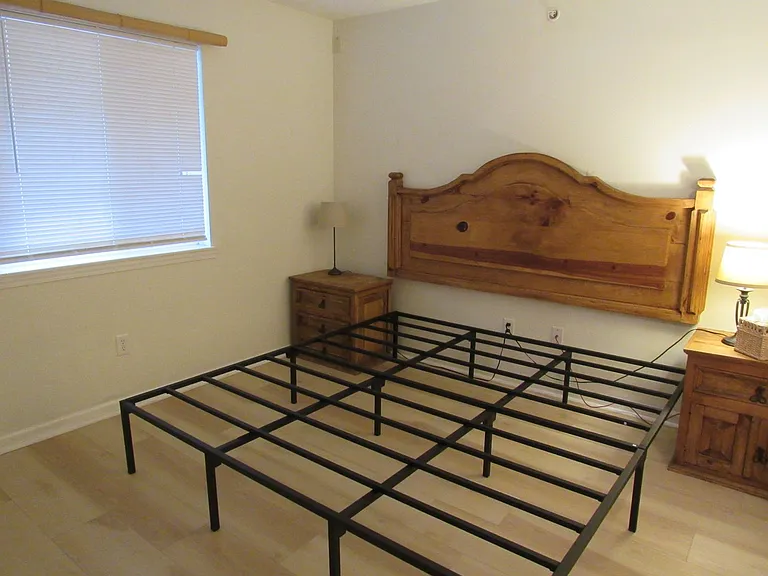 549 Park Place Dr #1E — Photo 16
