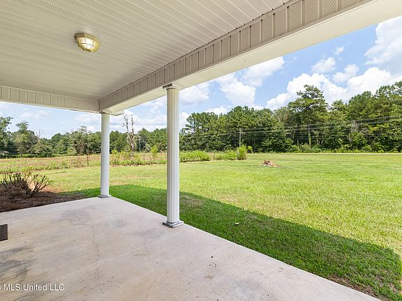 5th image of 759 Lavelle Ladner Rd