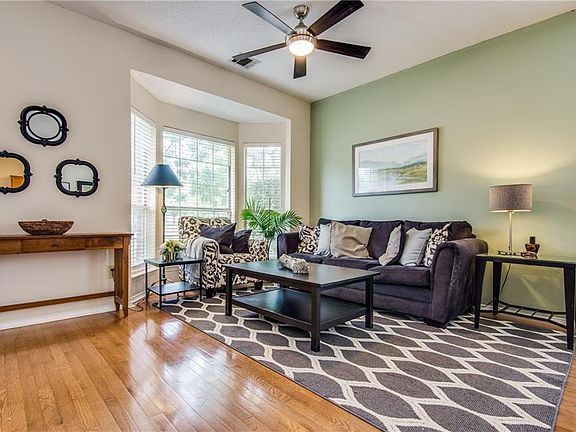 2nd image of 1701 Ingleside Dr