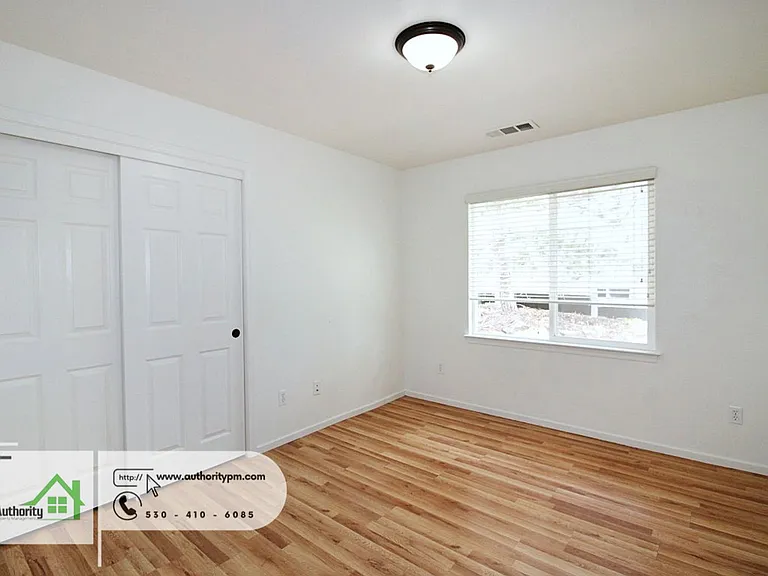 19531 Prospect Peak Ct #B — Photo 14