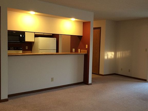 4th image of 4545 Cooper Ave APT 3