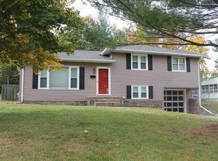 17 Cathy Rd, Poughkeepsie, NY 12603