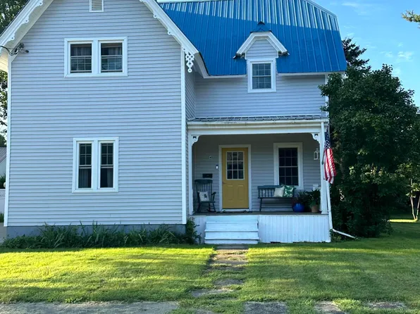 41 2nd St, Malone, NY 12953