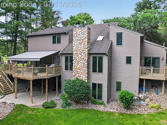 2nd image of 7772 Athlone Dr