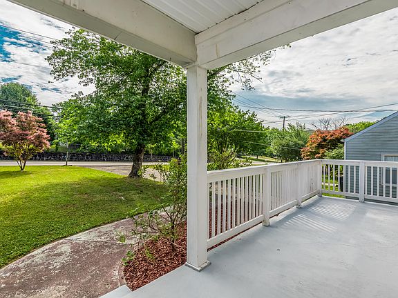 2nd image of 3343 Whittle Springs Rd