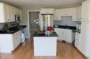5th image of 18 Harborlight Cir