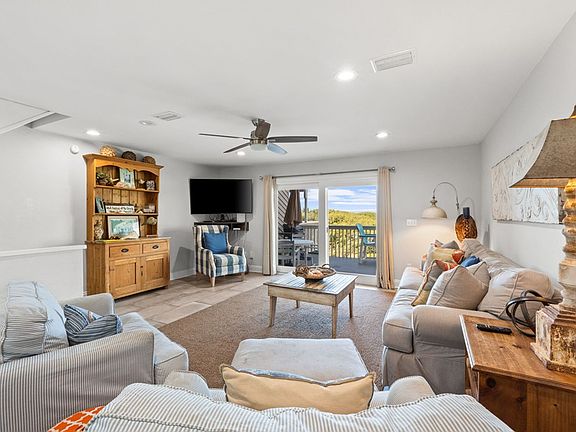 3rd image of 163 Sandpine Dr