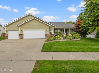9015 N Torrey Ln, Hayden Lake, ID 83835