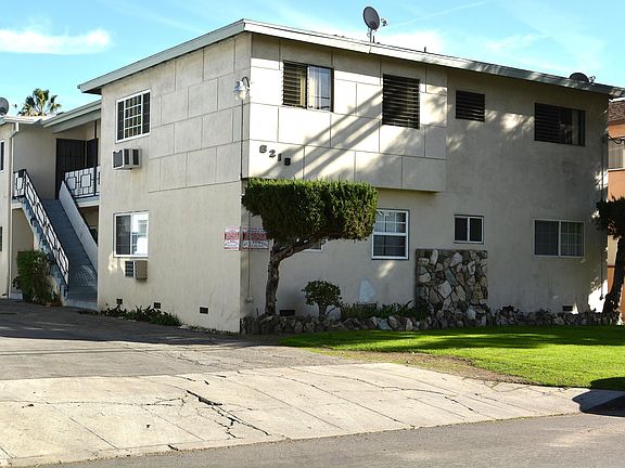 CARPORT PARKING, WASHER AND DRYER ON PREMISE
