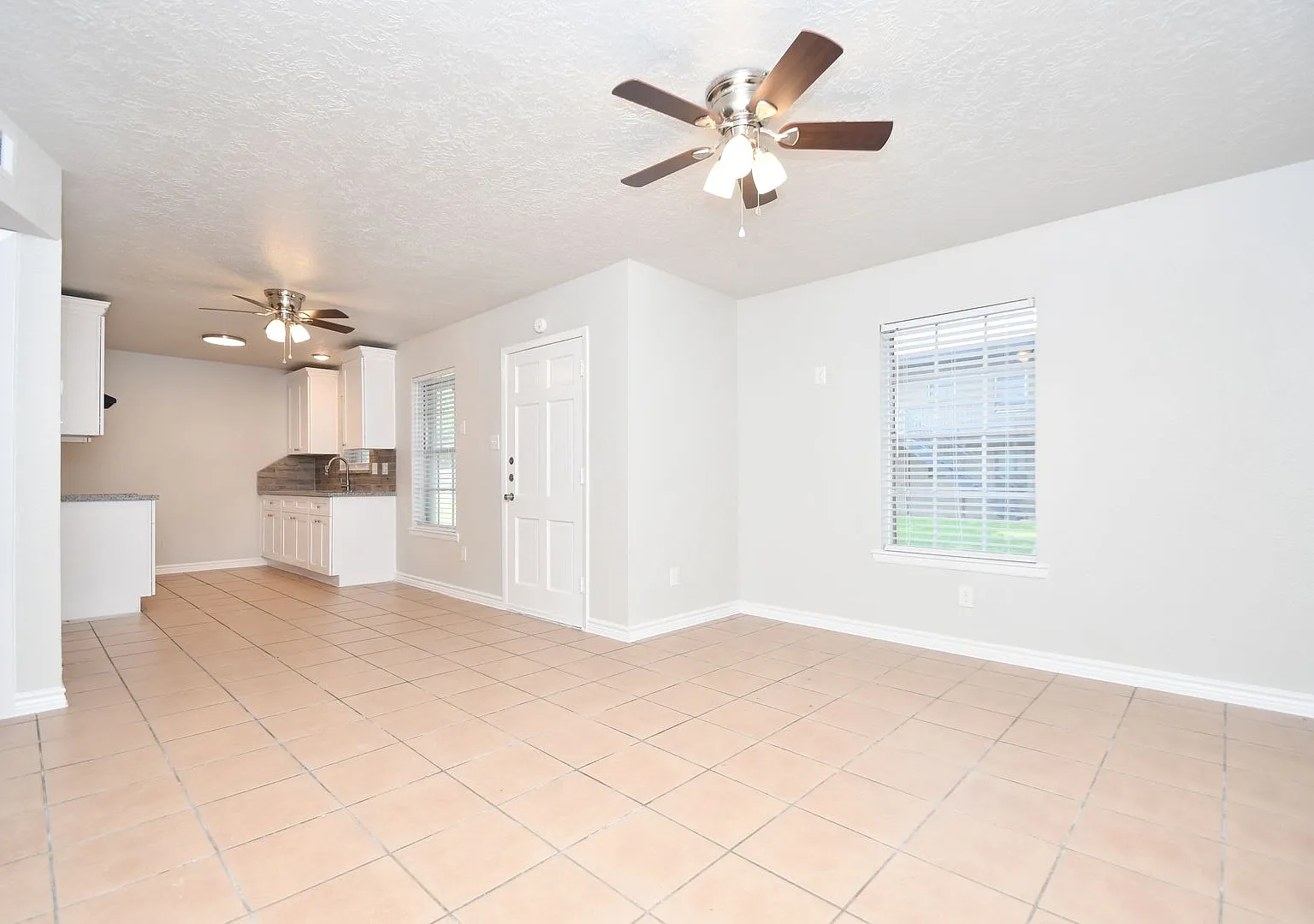 Katy Oaks 1518 — Photo 1