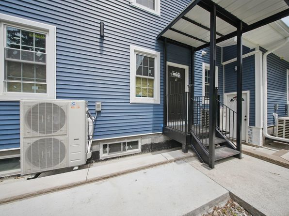 14 Yankee Pl APT 4
