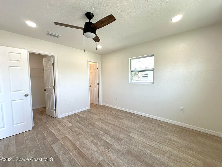 4440 Stuart Ave — Photo 8
