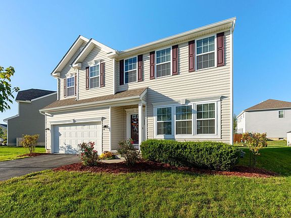 2nd image of 572 Seapines Ln