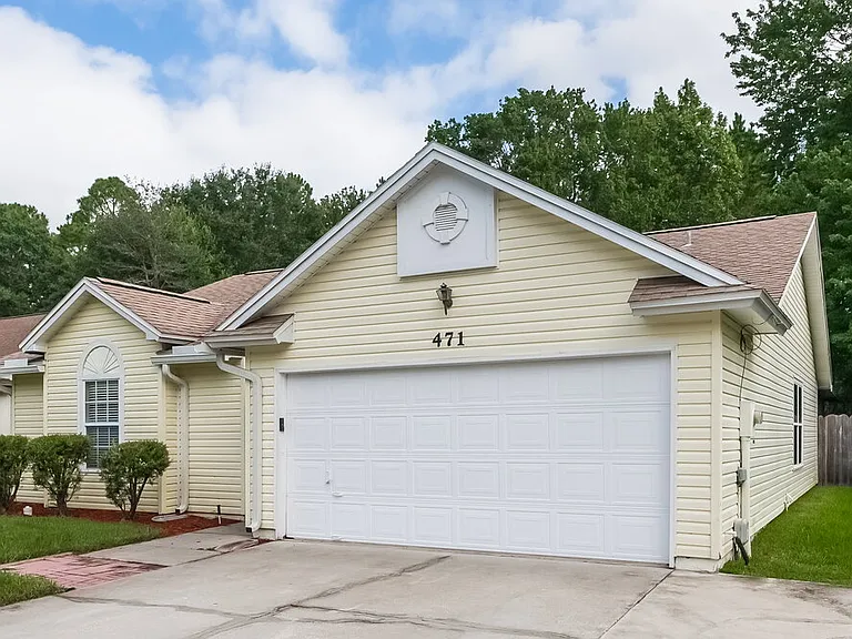 471 Moby Dick Dr N — Photo 2