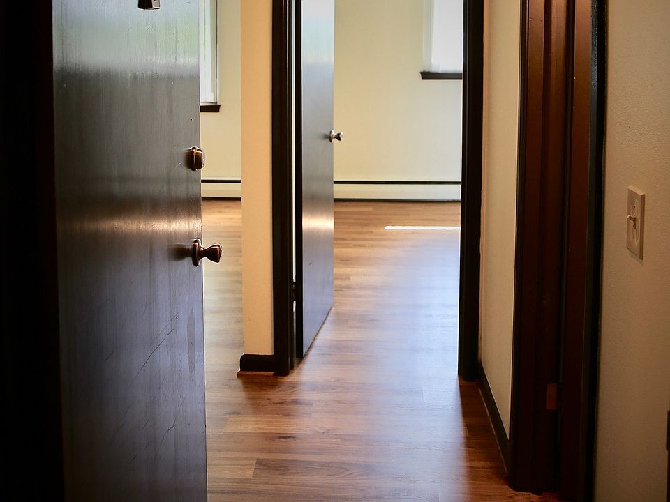 2910 Bolivar Apts 2910 E Bolivar Ave Saint Francis WI Zillow