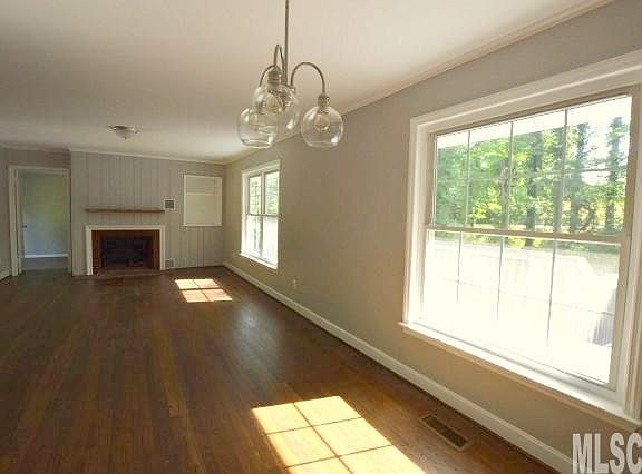 4th image of 421 Tywood St NE