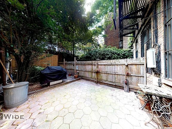 2nd image of 320 E 93rd St #1E