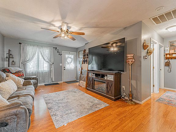 4th image of 720 Palmer Ave