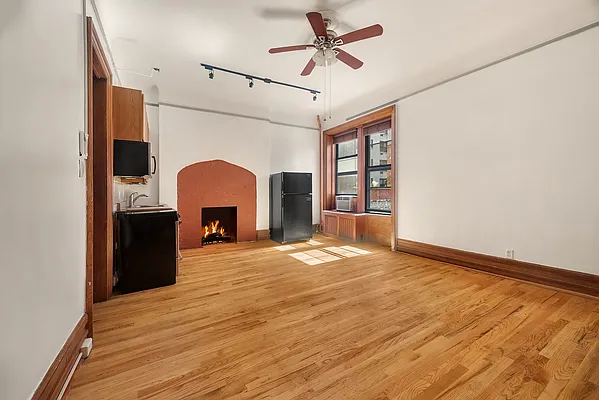 862 West End Avenue #3R