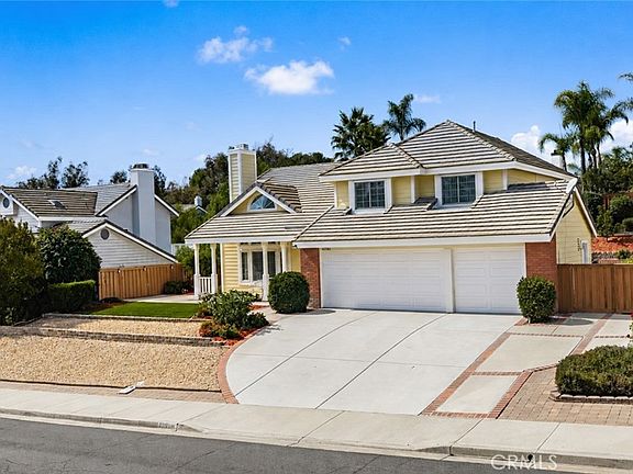 2nd image of 43763 Butternut Dr