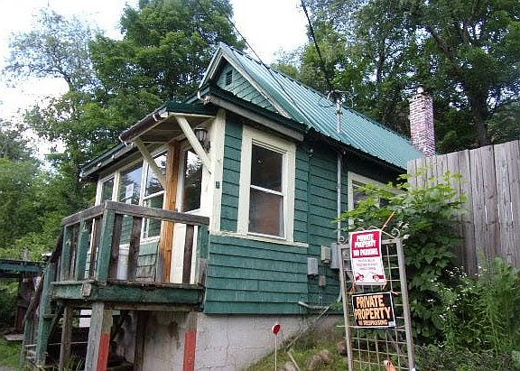 3rd image of 327 Mill Pond Dr