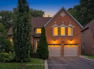 3685 Saint Laurent Ct, Mississauga, ON L5L4T2