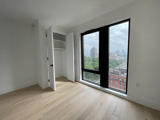 Rented by REAL New York | media 20