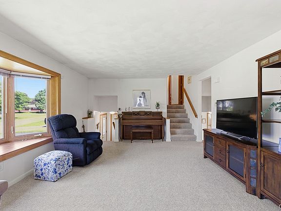 5th image of 4872 Juneway Dr S