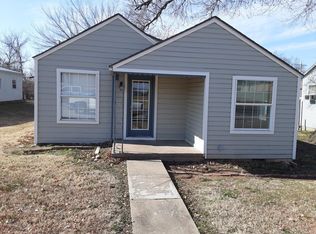 318 S Broadway Ave, Coweta, OK 74429