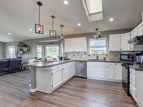 5th image of 1605 Pawnee Parkway