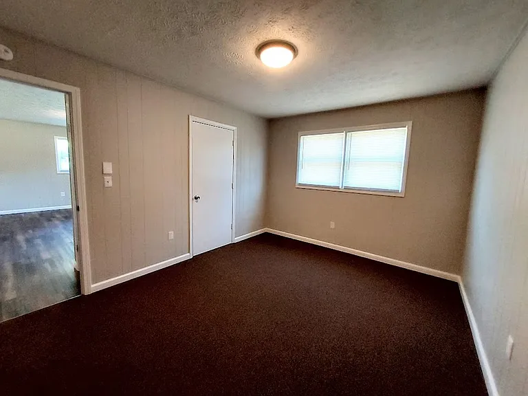 305 Club Rd — Photo 10