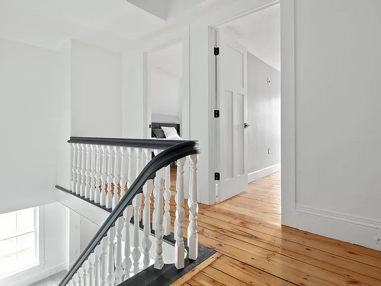 33 Pitt St #4 — Photo 18