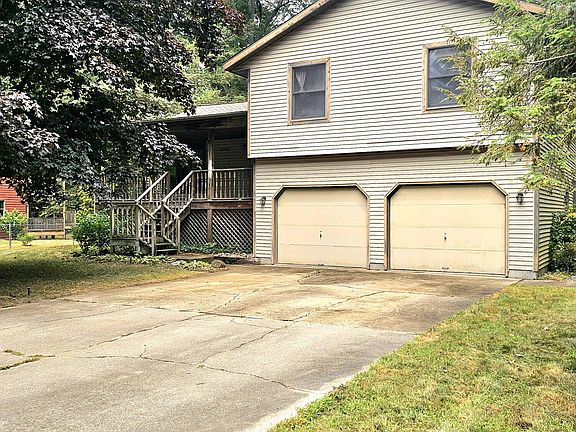 2nd image of 2886 Oak Ct