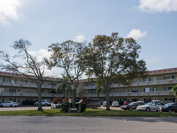 2nd image of 2427 Finlandia Ln APT 55