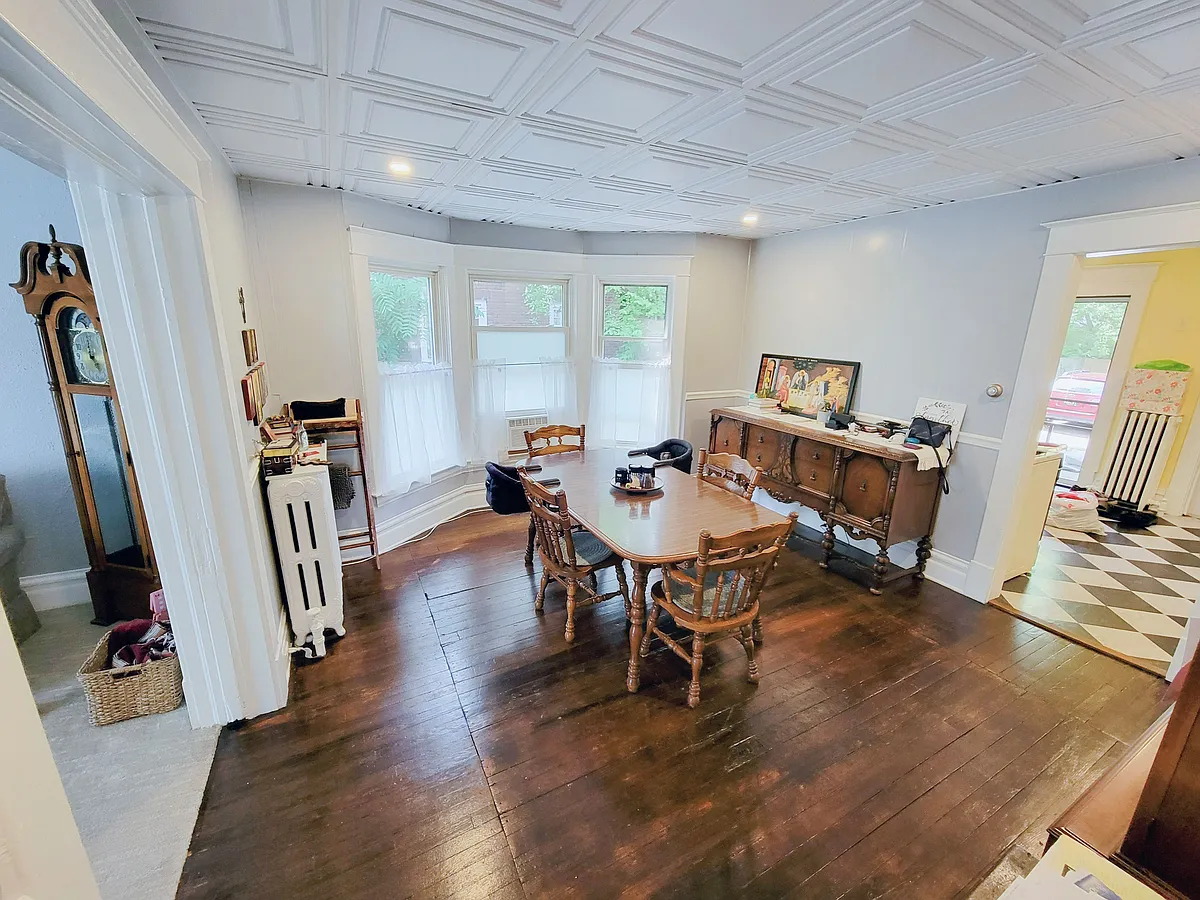 Building Photo - 1835 Eastern Ave SE #1