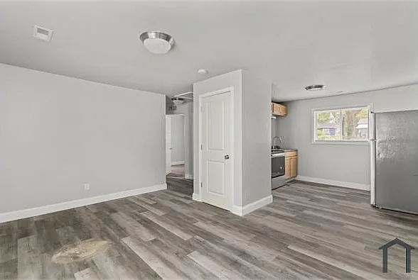 10333 Earl Dr — Photo 5