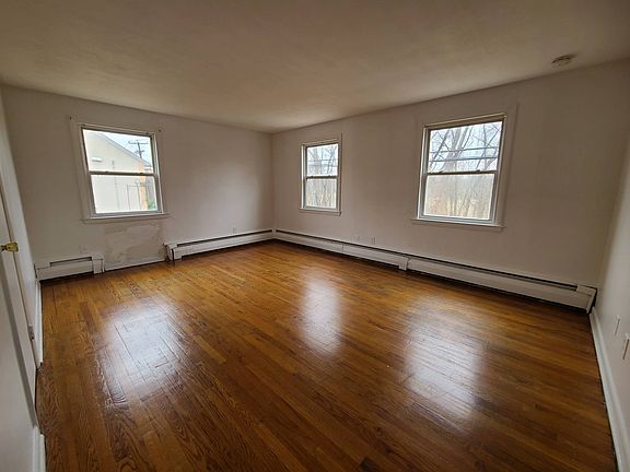 4th image of 133 Prospect St #11362205