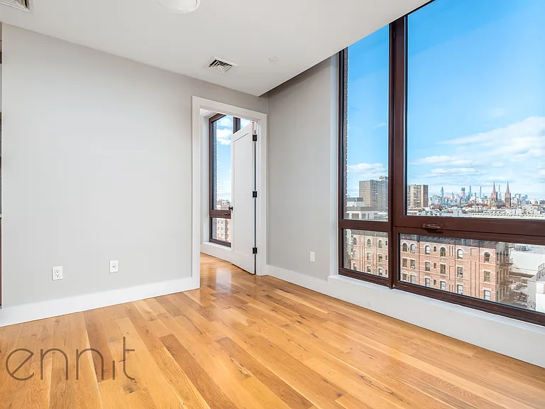 31 Debevoise St #9B — Photo 6