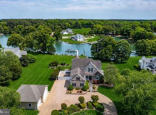 310 Old Point Rd, White Stone, VA 22578