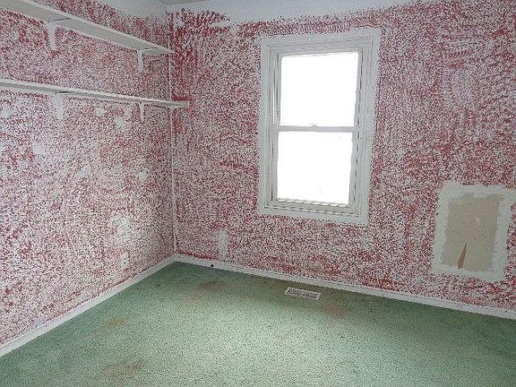 5th image of 488 Littleton St