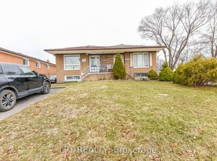 7101 Codlin Ave, Mississauga, ON L4T 2M3