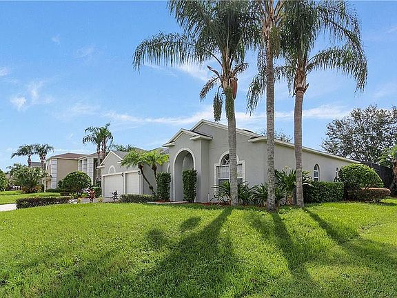 3rd image of 2211 Wintermere Pointe Dr