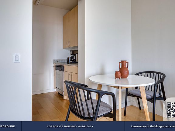 5th image of 90 Washington St APT 18B