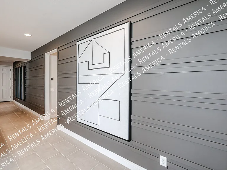 8817 W Luke Ave — Photo 14