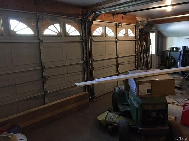 2nd image of 7386 Decker Rd