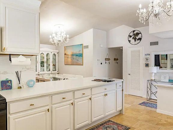 5th image of 5127 Arlene Pl