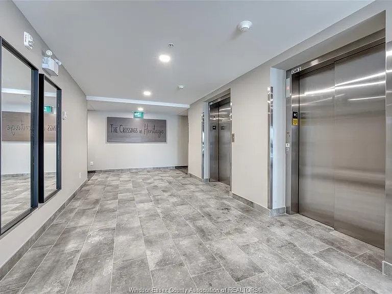 2550 Sandwich West Pkwy #414 — Photo 2