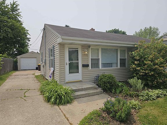 3rd image of 2723 18th Ave