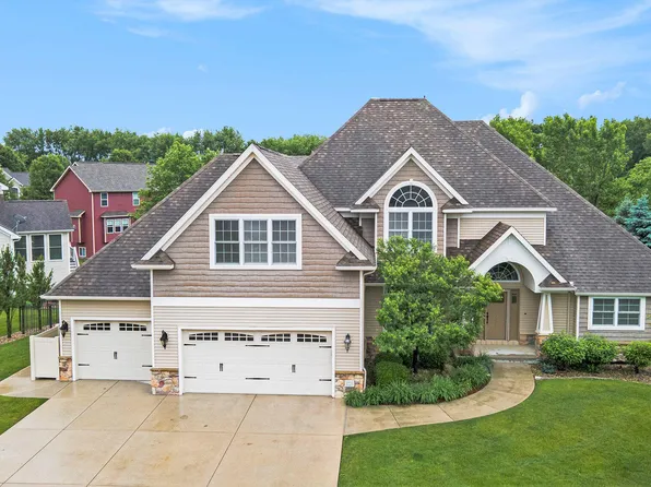 1225 Bear Lake Cir, Portage, MI 49024