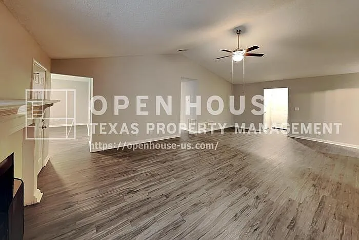 1523 Warwick Dr — Photo 19